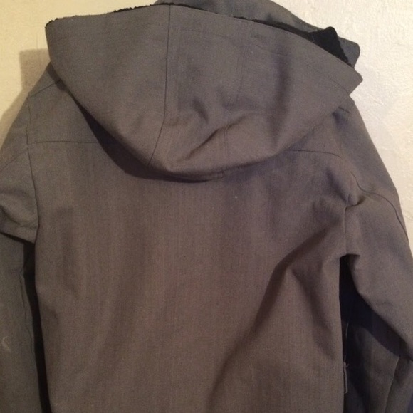 Quicksilver snowboarding jackets (M) - Picture 4 of 4